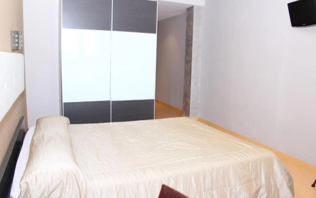 Hotel Ciutat dAmposta