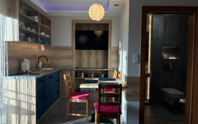 Apartament 46m2 parter z wanną ASENATA