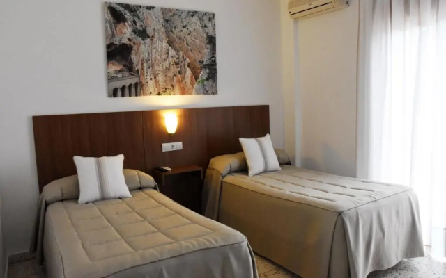 Hostal restaurante el cruce