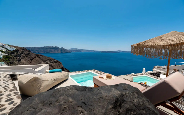 Twenty One Suites