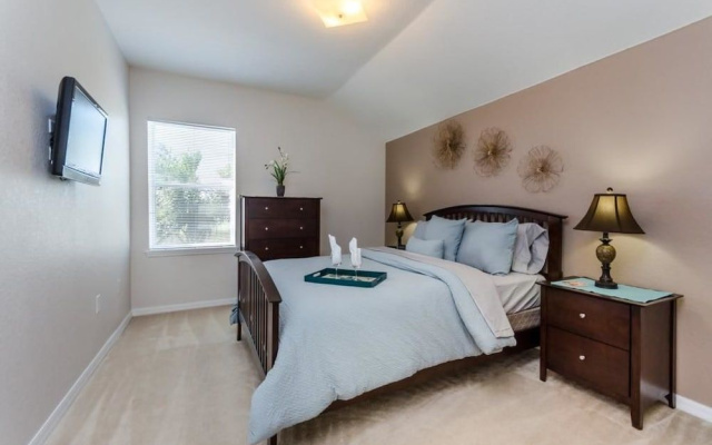 Vacation Villa Front Lake spa 5 Bedrooms