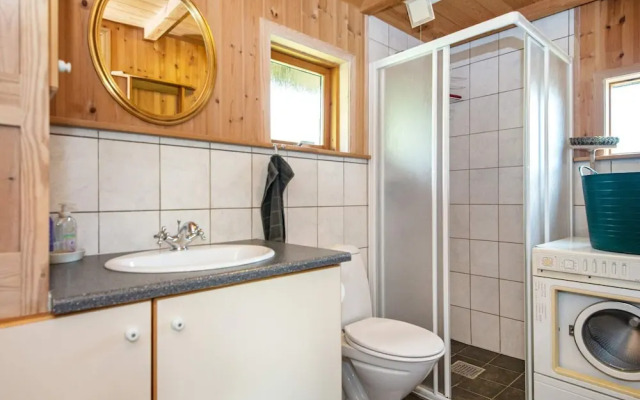 6 Person Holiday Home in Hovborg