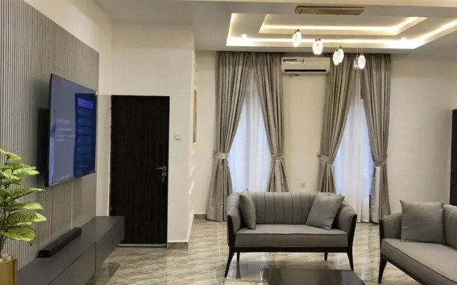 Charming 3-bed House in Kubwa