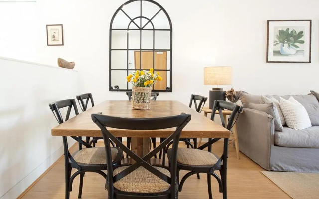 BELLEVUE BEAUTY - Hosted by: L'Abode Accommodation