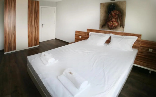 JBH Hotel