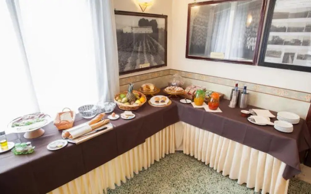 Albergo Residence Fattoria Stocchi