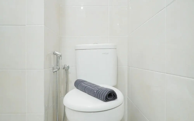 Cozy Living Studio Mustika Golf Apartment