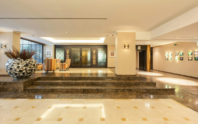 Hyllit Hotel