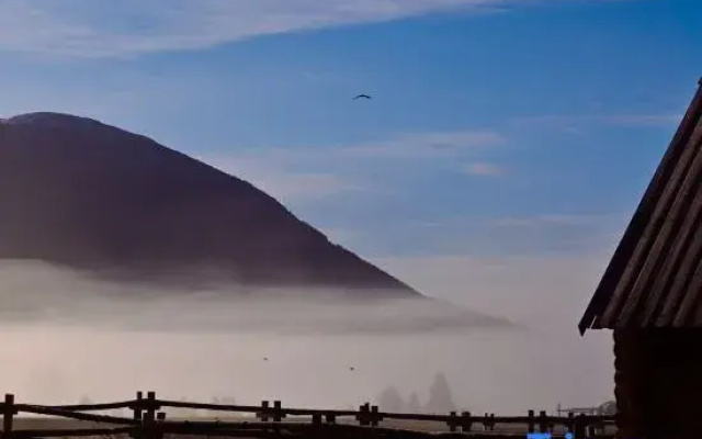 Kanas Yunye Shanlan · Shanyin Private Residence Scenic View Boutique Stay (Kanas Scenic Area)