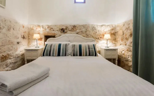 Trullo Giglio