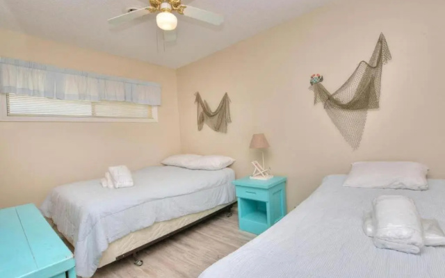 Southern Shore Villa 108-Finz Up