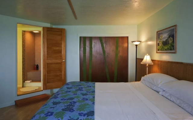 Hale Kai Hawaii Bed & Breakfast