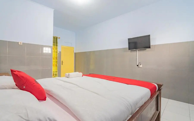 RedDoorz Syariah @ Tambak Mekar Street Subang