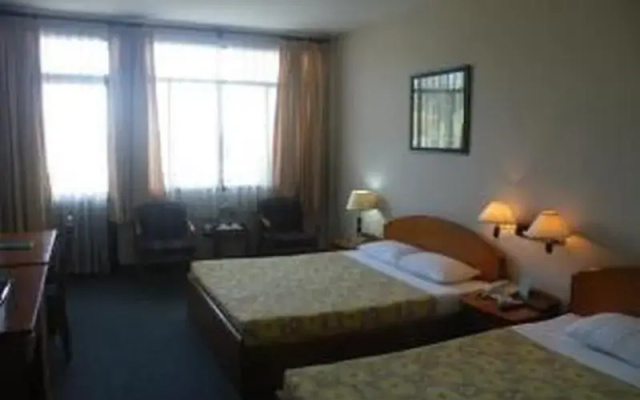 Thanh Long 1 Hotel