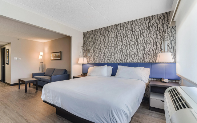 GLō Best Western Mississauga Corporate Centre