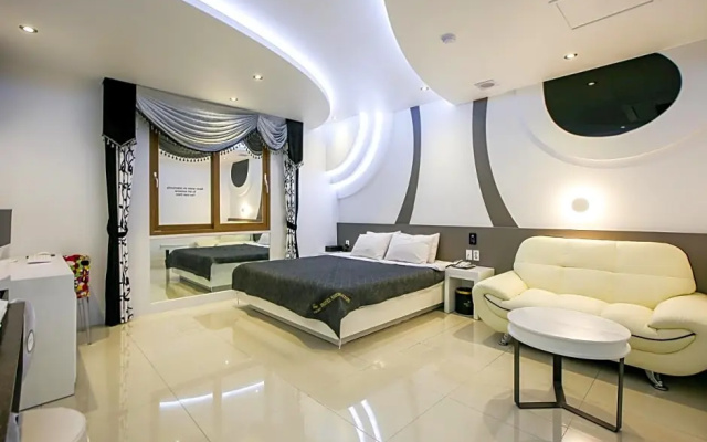 Shell Stone Yeosu