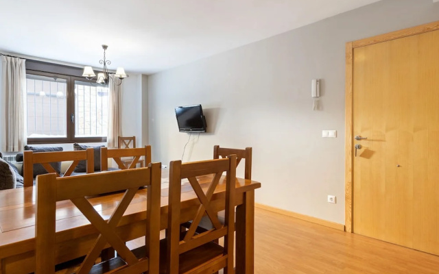 Comfy Apartment in Gudar With Heating
