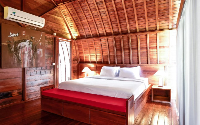 The Lumbung Wood Villa