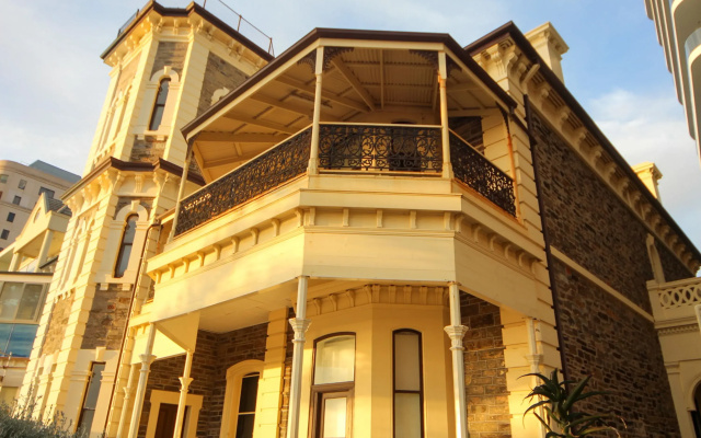 Seafield Tower Glenelg Apartment no 4