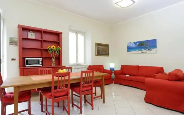 Alba Halldis Apartment