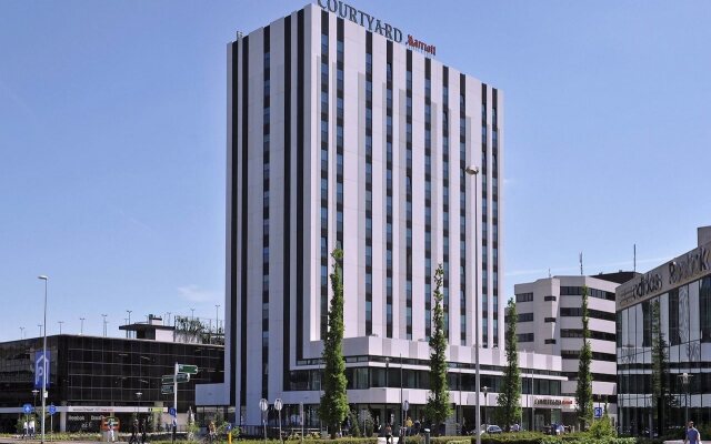 Отель Courtyard by Marriott Amsterdam Arena Atlas Нидерланды, Амстердам - 1 отзыв об отеле, цены и фото номеров - забронировать отель Courtyard by Marriott Amsterdam Arena Atlas онлайн вид на фасад