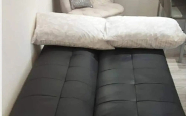 Apt - Sleeps 4/5 - Garden - Parking