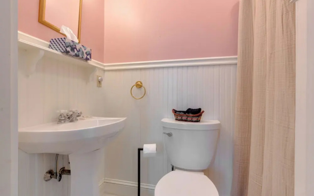 The James Place Inn B&B