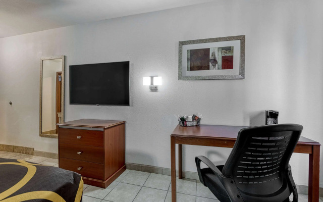 Super 8 by Wyndham Alamosa