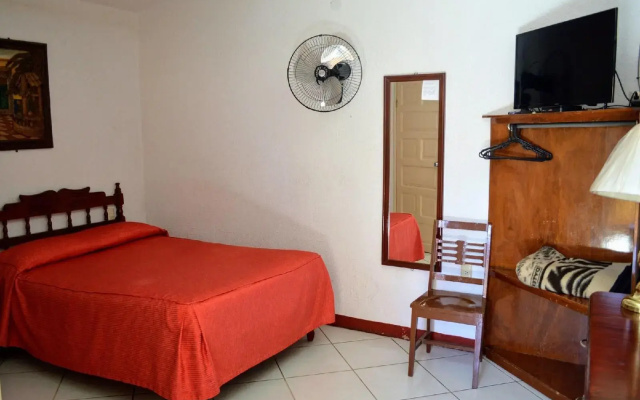 Hotel Colonial