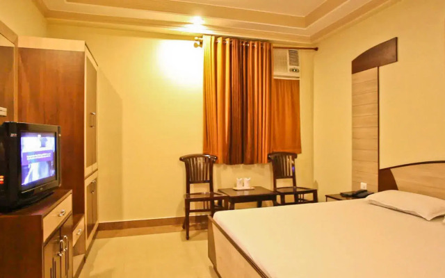 Hotel Taran by OYO