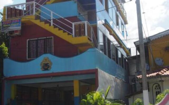 Отель King Fish Guest House вид на фасад