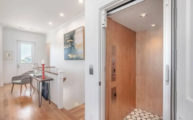 Channel 6 by Topsail Realty