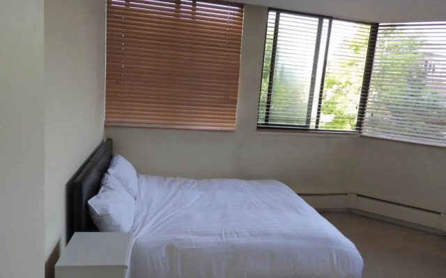 Acacia Road Apartment