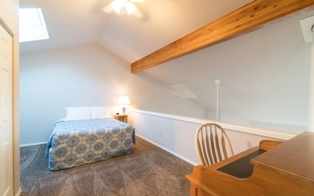 SeaQuell 3 Br condo by RedAwning