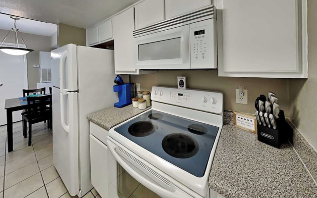 Babe's Place by Ryson Vacation Rentals