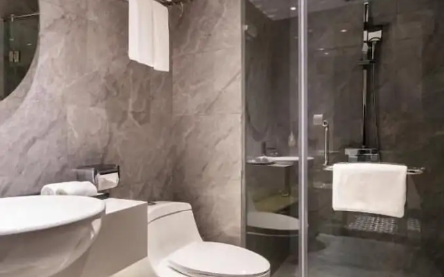 Luxe Paradise Suites Hotel & Spa