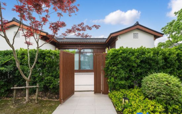 Yueji · Guiye Homestay (Jinshan North Station)