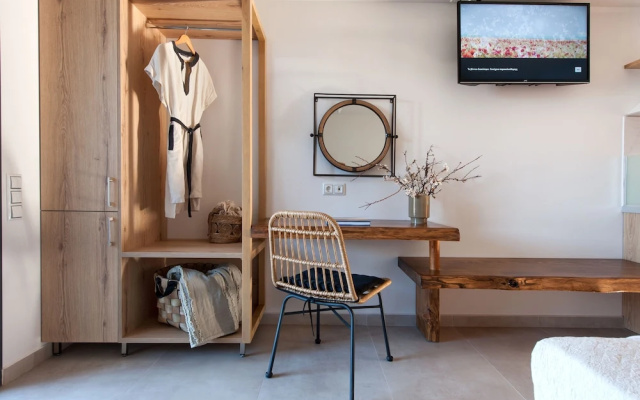Del Mare Suites