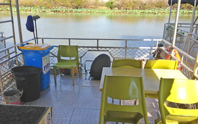 Corroboree Houseboats