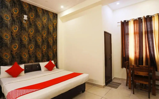 Hotel Grapes by OYO Rooms