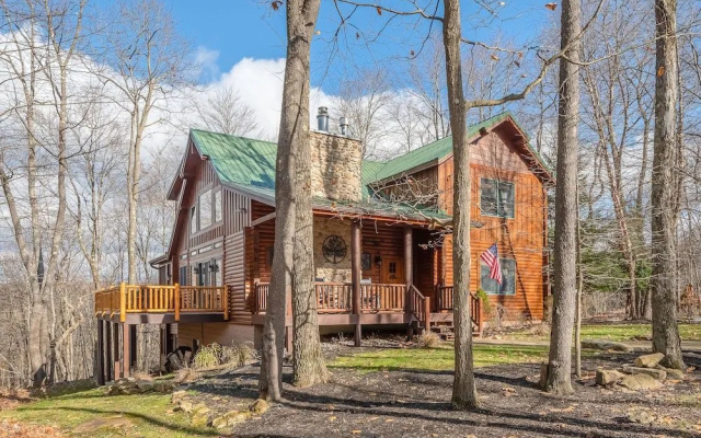 Skylodge by Taylor Made Deep Creek