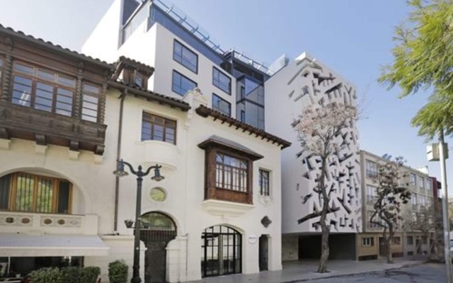 Hotel Cumbres Lastarria вид на фасад