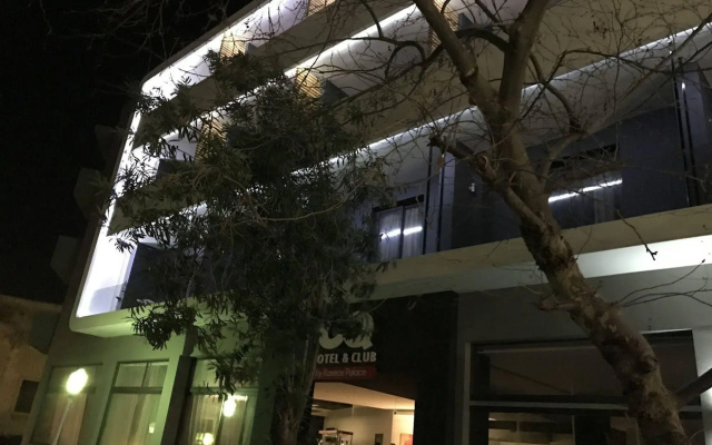 GQ Hotel & Club - Adults Only