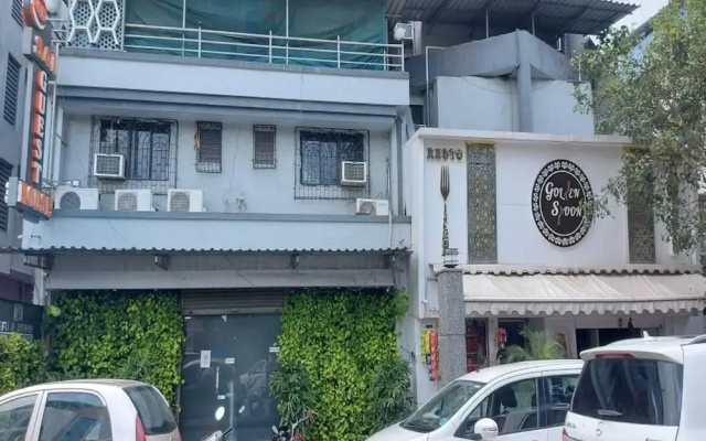 Sai Radana By Glitz Hotels