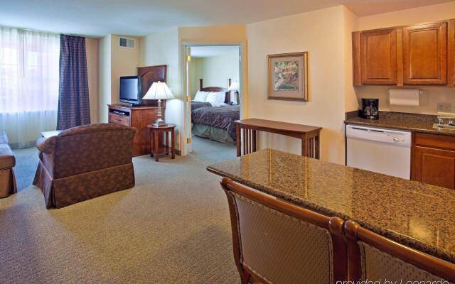 Staybridge Suites Albuquerque - Airport 0