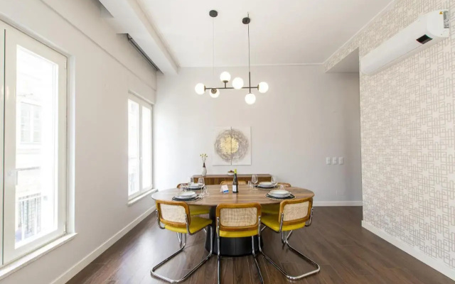 Elegant Sophisticated Campo Ourique by GT House