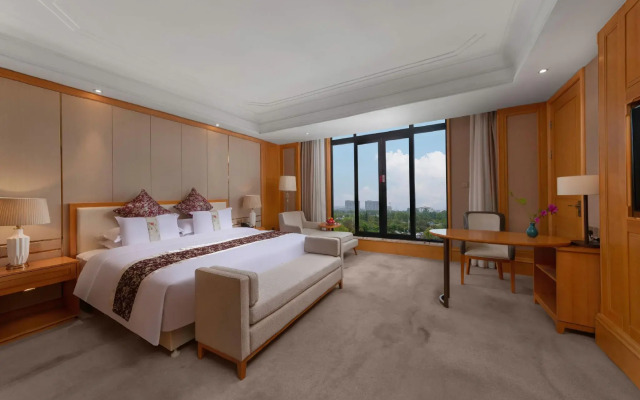 Bright Hotel Huaibei