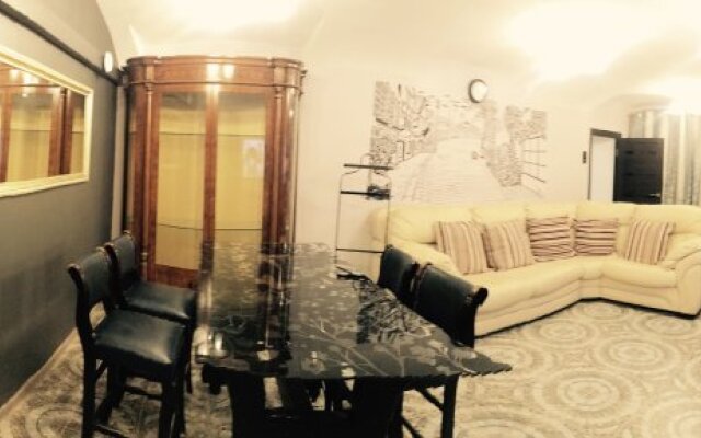 Апартаменты Na Naberezhnoj Reki Mojki 9 Apartments Санкт-Петербург