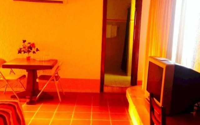Hotel Plaza Carrillo's