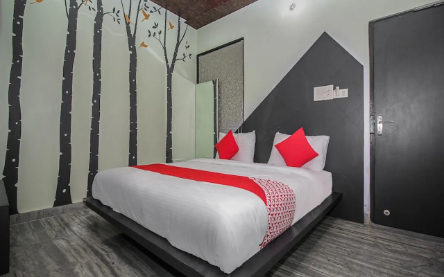 OYO 15783 Hotel Shree Kanji Palace